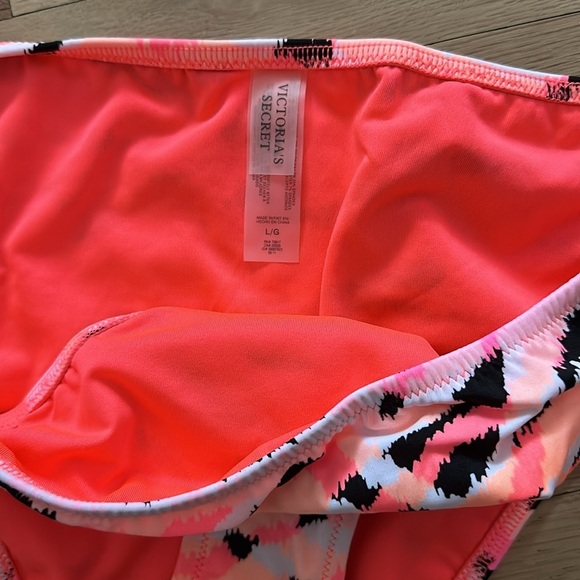 Victoria Secret - Bandeau Pink and Black Bikini Set - Picture 4 of 11
